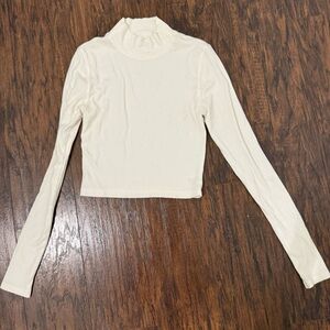 Aeropostale Women's Cream Long Sleeve Top